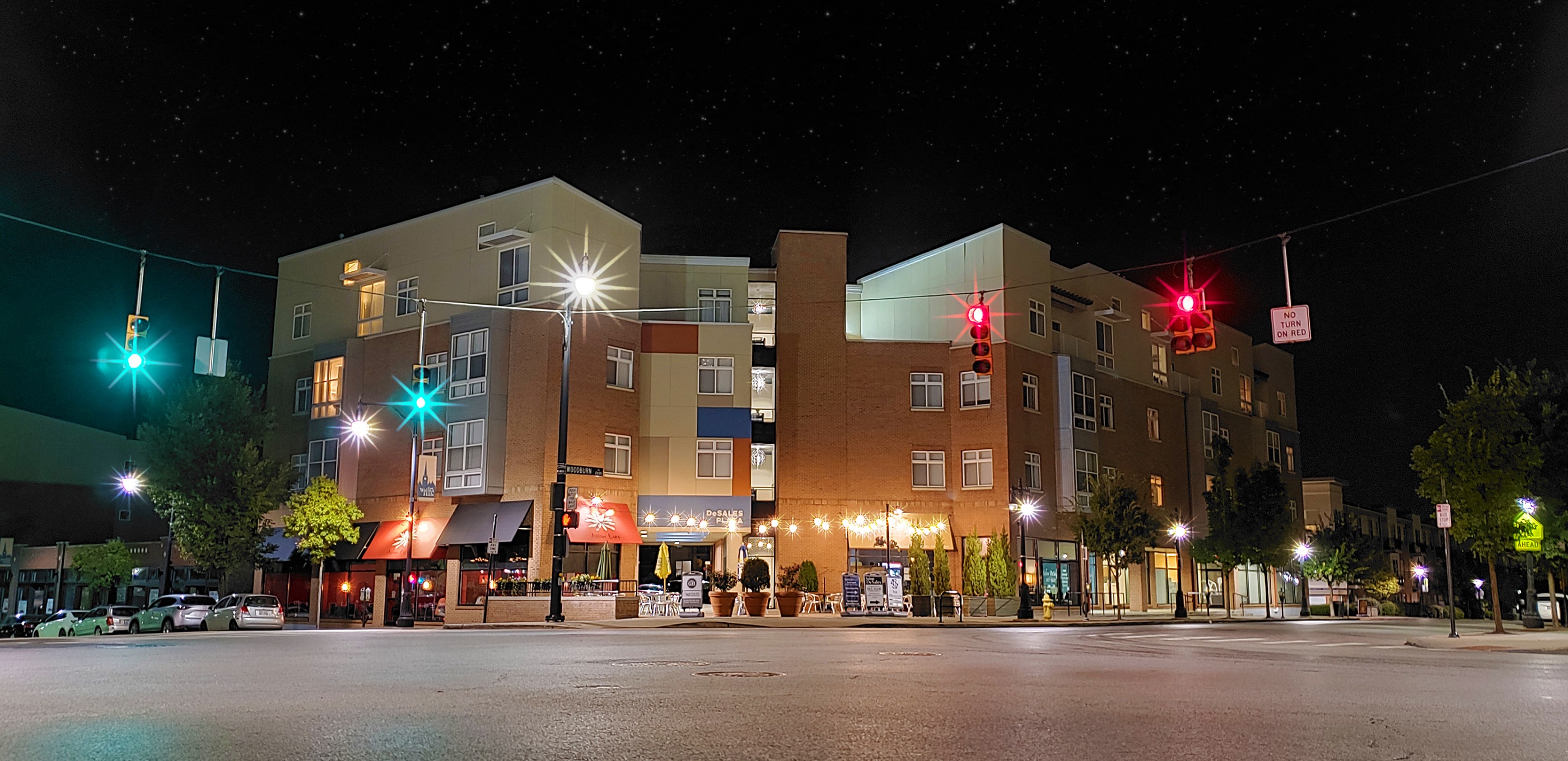 Residences at DeSales Plaza Image 19